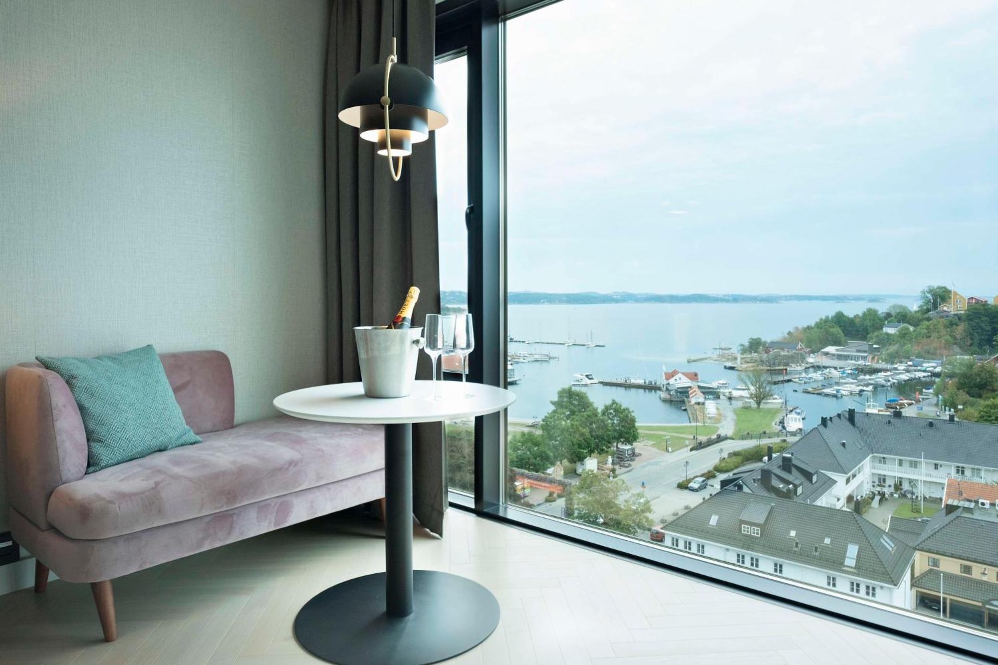 Radisson Blu Caledonien Hotel, Kristiansand Exterior foto